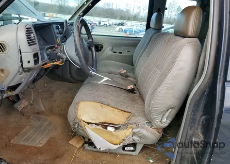 2000 Chevrolet Silverado C1500 from USA, damaged, VIN 1GCEC19T8YZ183364